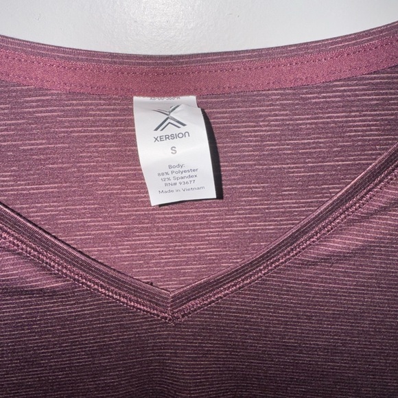 Xersion Long Sleeve Athletic Top - Picture 3 of 6